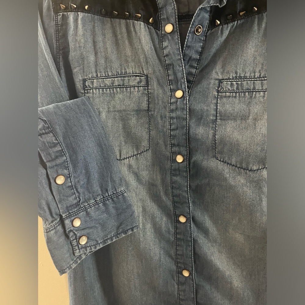 boom boom jeans clip on button shirt with black lace top sz M - Picture 6 of 12